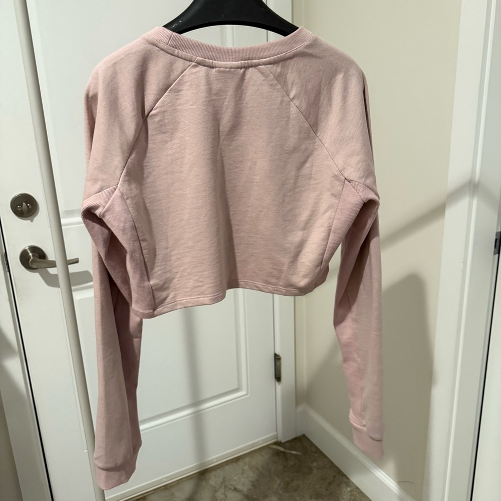 Gymshark pink Long Sleeve Crop Top size S - Picture 3 of 4